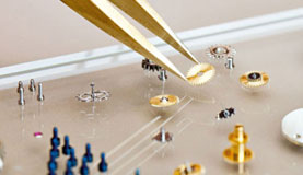 温州百达翡丽指定维修门店打开表壳